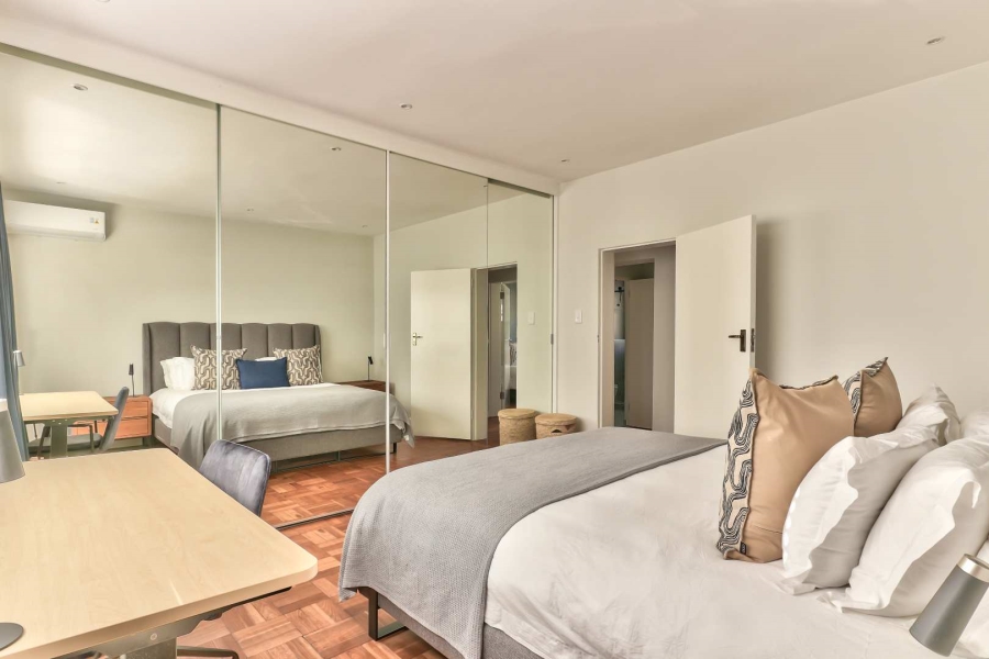 To Let 2 Bedroom Property for Rent in Green Point Western Cape